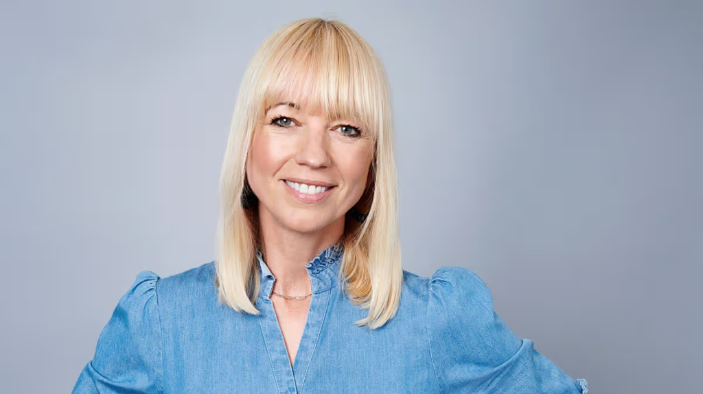 sara cox net worth