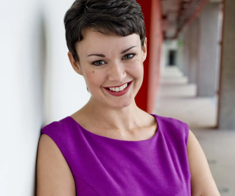 Gillian Smart: Biography, Career, Background, Achievements, and Personal Life gillian smart