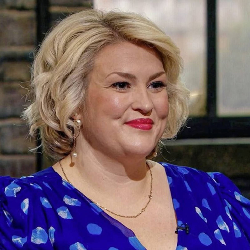 sara davies age