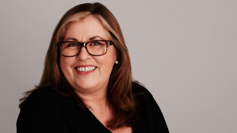 Is Liza Tarbuck Married? Personal Life, Career, Relationship Status, and Biography is liza tarbuck married