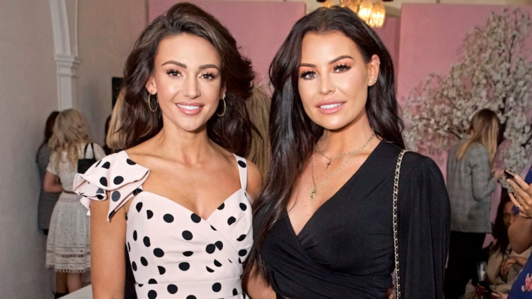 is michelle keegan got a sister?
