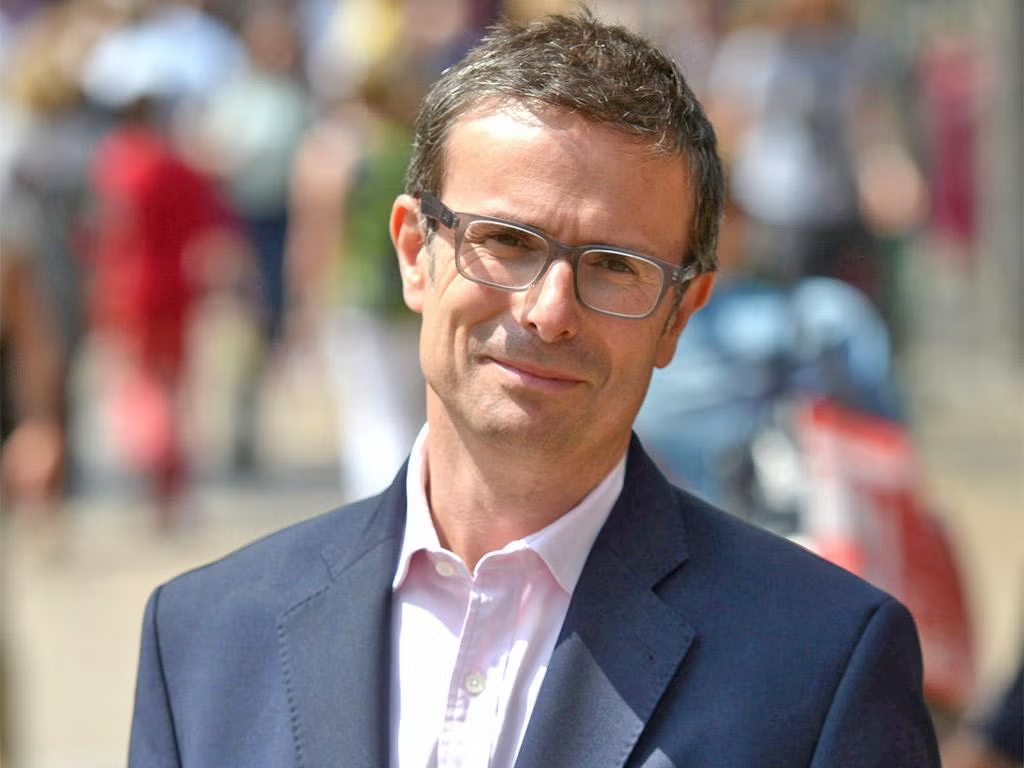 is robert peston married