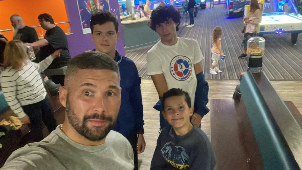 tony bellew kids