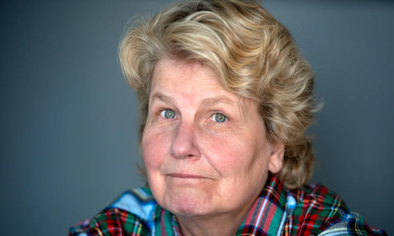 Sandi Toksvig: Biography, Career, Television, Books and Lasting Legacy sandi toksvig