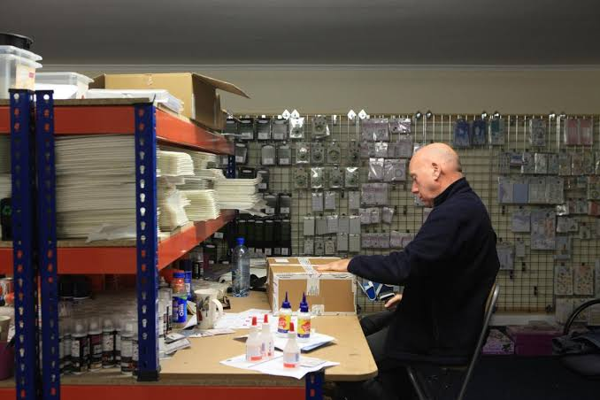 Does Sara Davies Own Hobbycraft