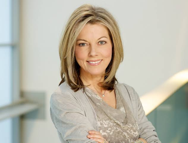 how old is mary nightingale